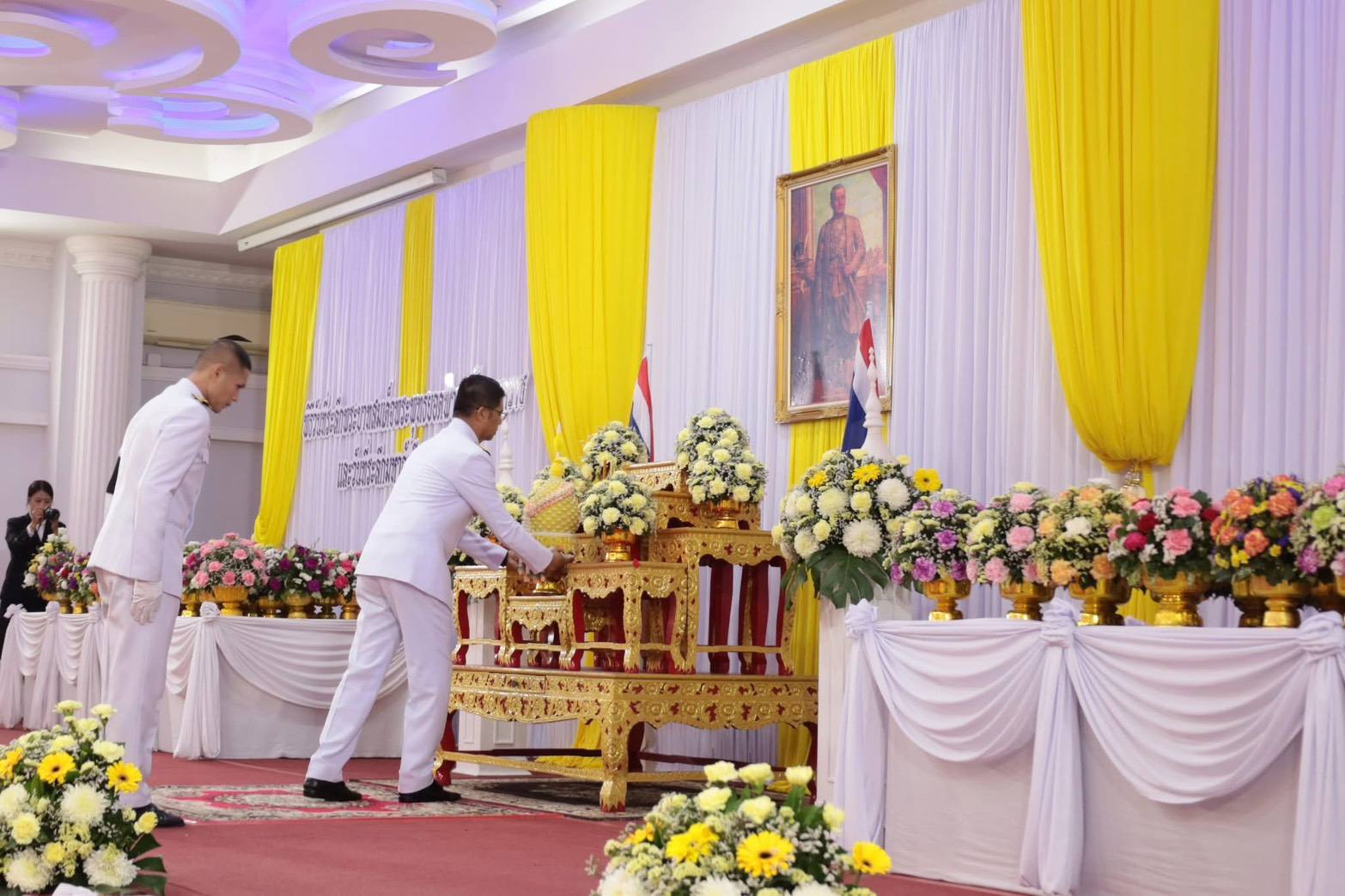 title - ส.ป.ก.สตูล ร่วมพิธี “วันพระบาทสมเด็จพระพุทธยอดฟ้าจุฬาโลกมหาราช และวันที่ระลึกมหาจักรีบรมราชวงศ์”